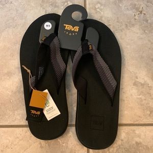 NWT Mens Teva sandals
